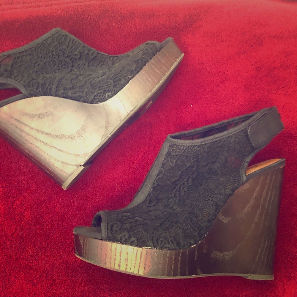 Lucky brand wedges